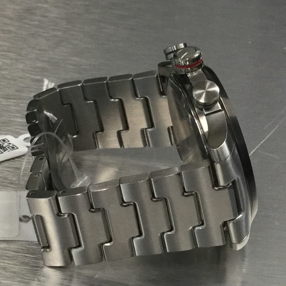 G-Timeless Grey Dial Steel Quartz Mens Watch - Picture 4 of 5